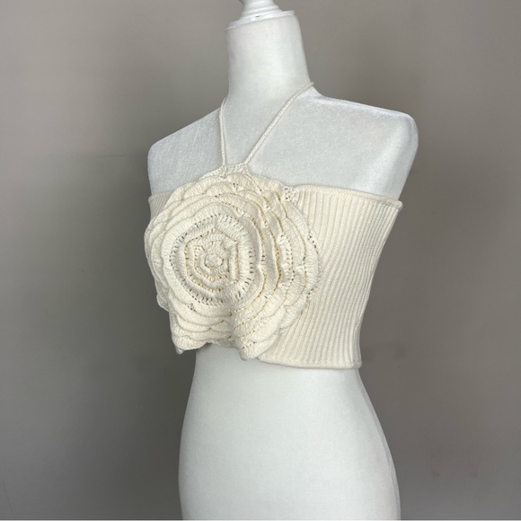 NWT ANTHROPOLOGIE FLAT WHITE KNIT FLORAL CROPPED HALTER TOP SIZE LARGE - Picture 6 of 15